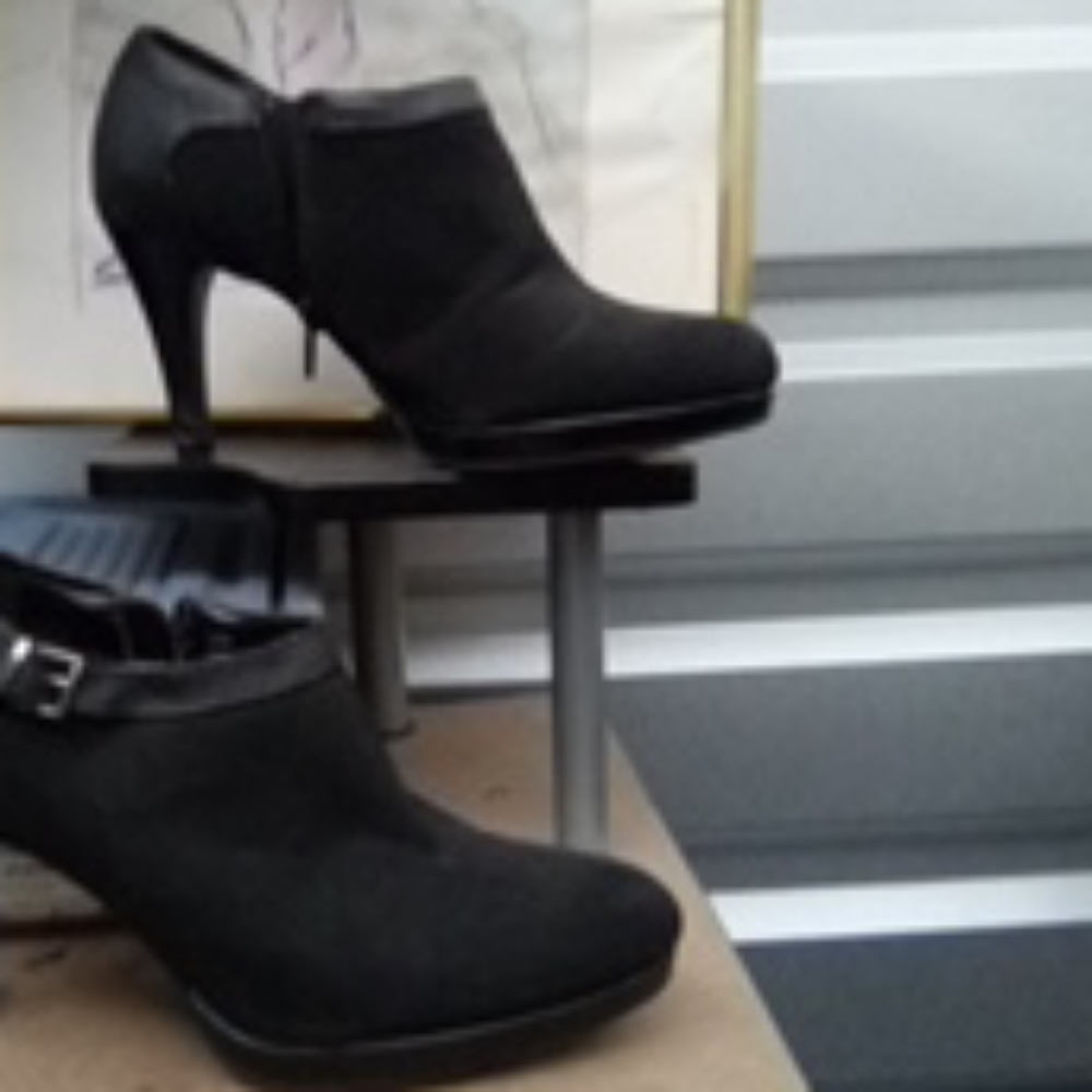 Ankle cut heels